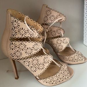 SHULTZ heels like new